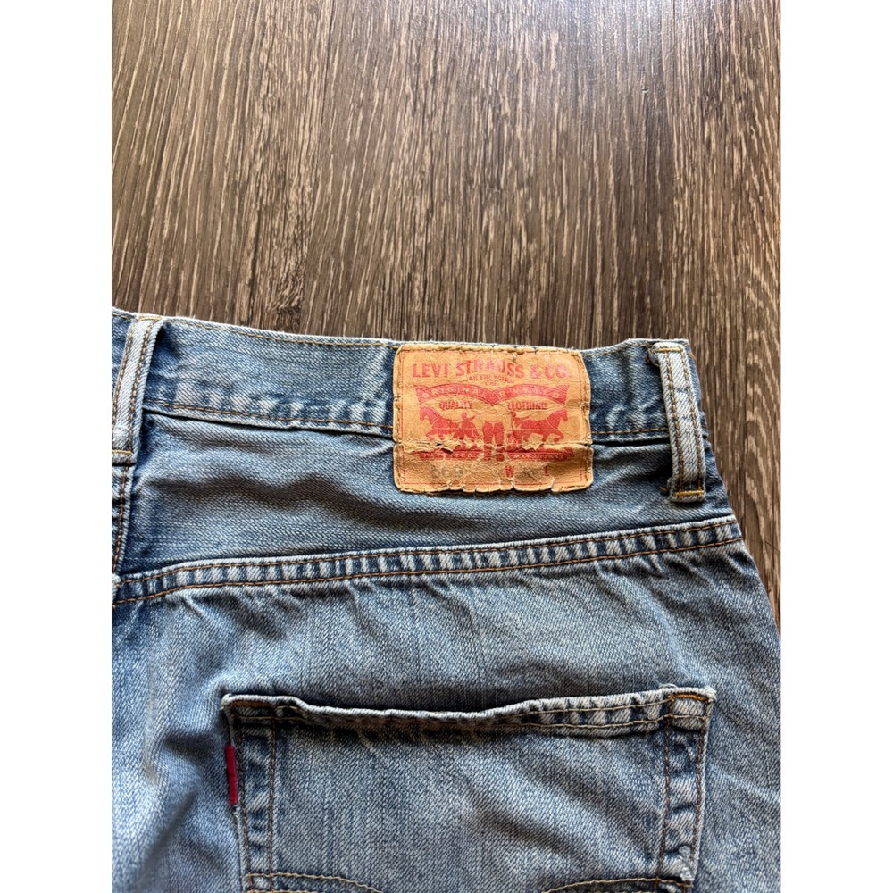 Vintage Levi's 569 Loose Fit Baggy Denim Jean Shorts Jorts - Picture 3 of 6